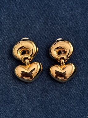 Vintage Erwin Pearl Goldtone  Heart Clip on earrings